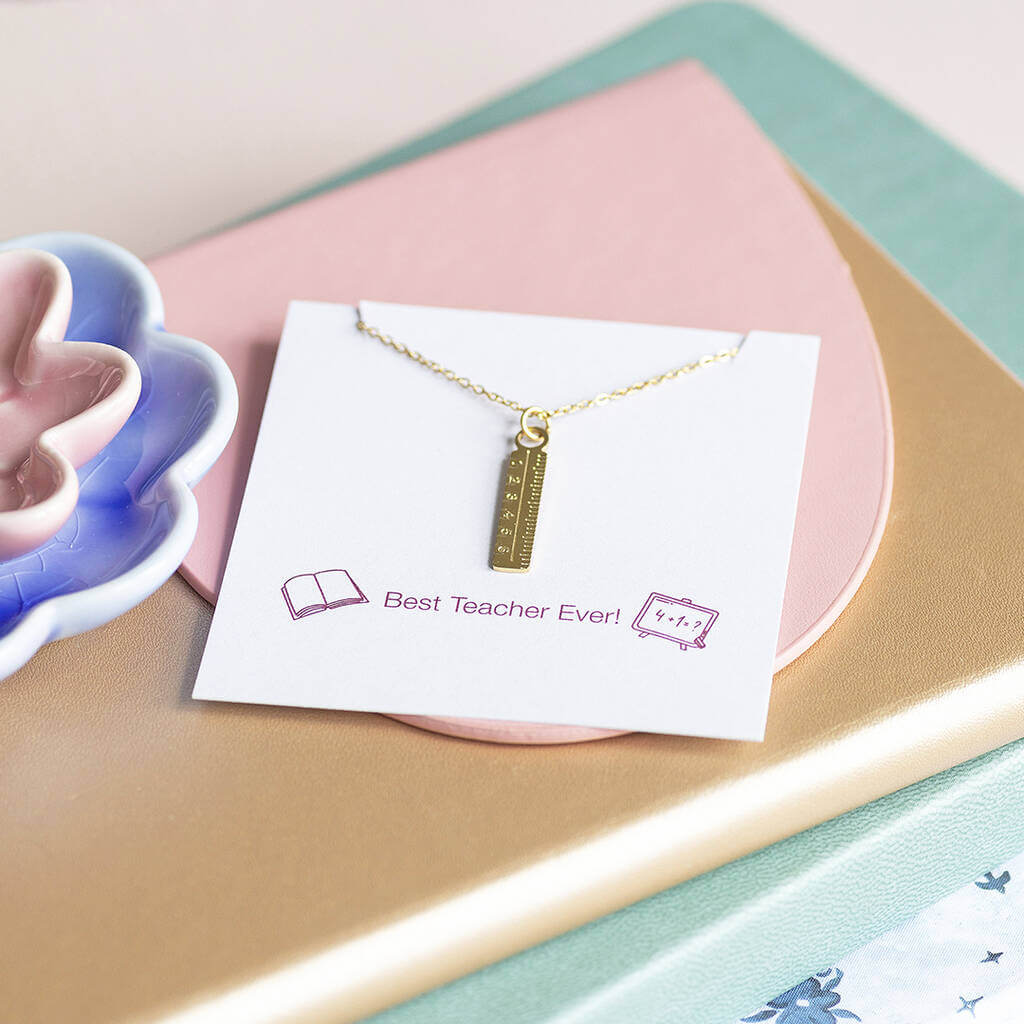 Joy by Corrine Smith Lineal Halskette Gold Lehrerin