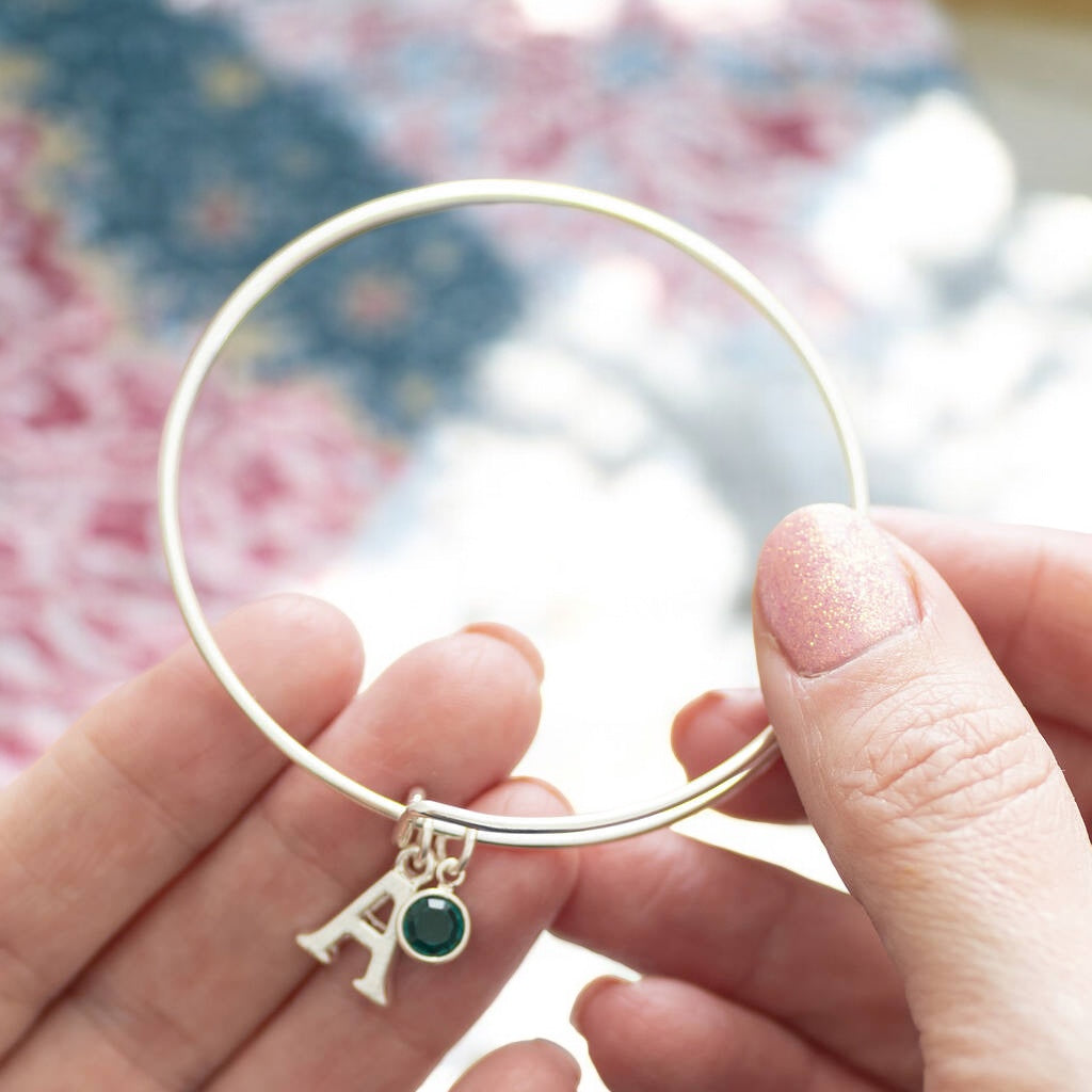 Joy by Corrine Smith Initial Bangle Silber mit Geburtsstein