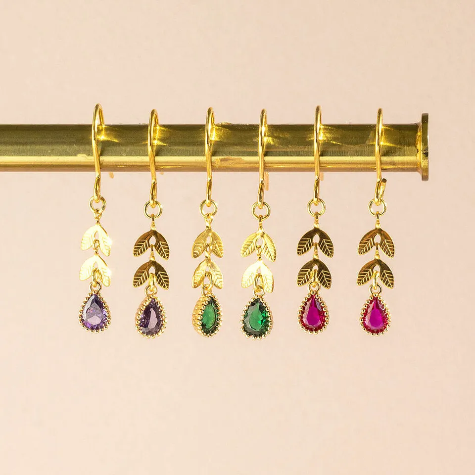 Joy by Corrine Smith Teardrop Ohrringe Gold mit Geburtsstein