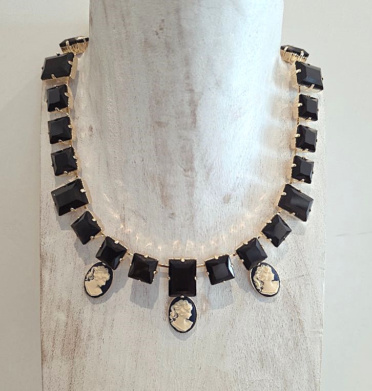 Alevá Bijoux Queen Black Lady Halskette Gold Schwarz