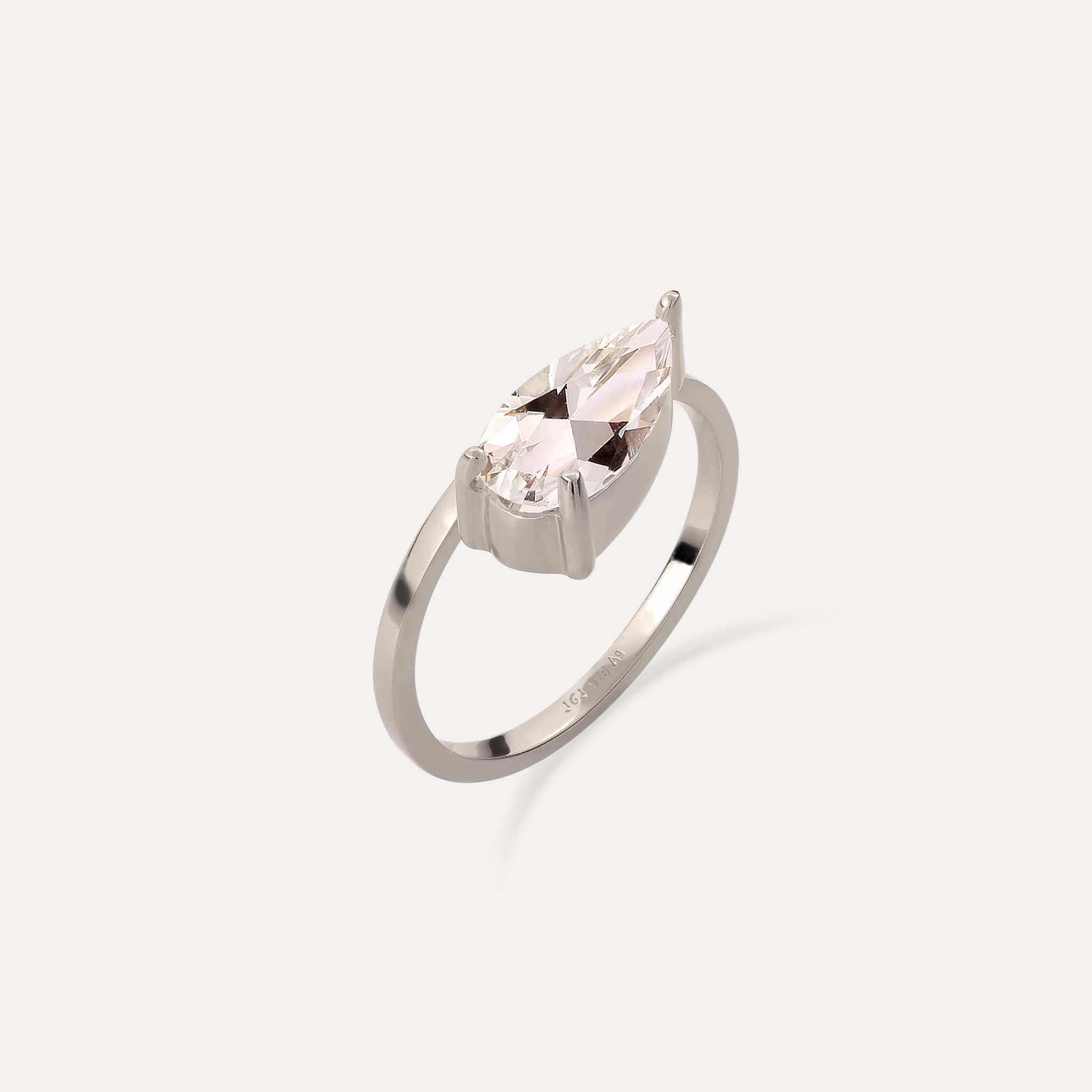 Stilnest Beryll Balance Drop Ring Edelsteinring Gold Vermeil