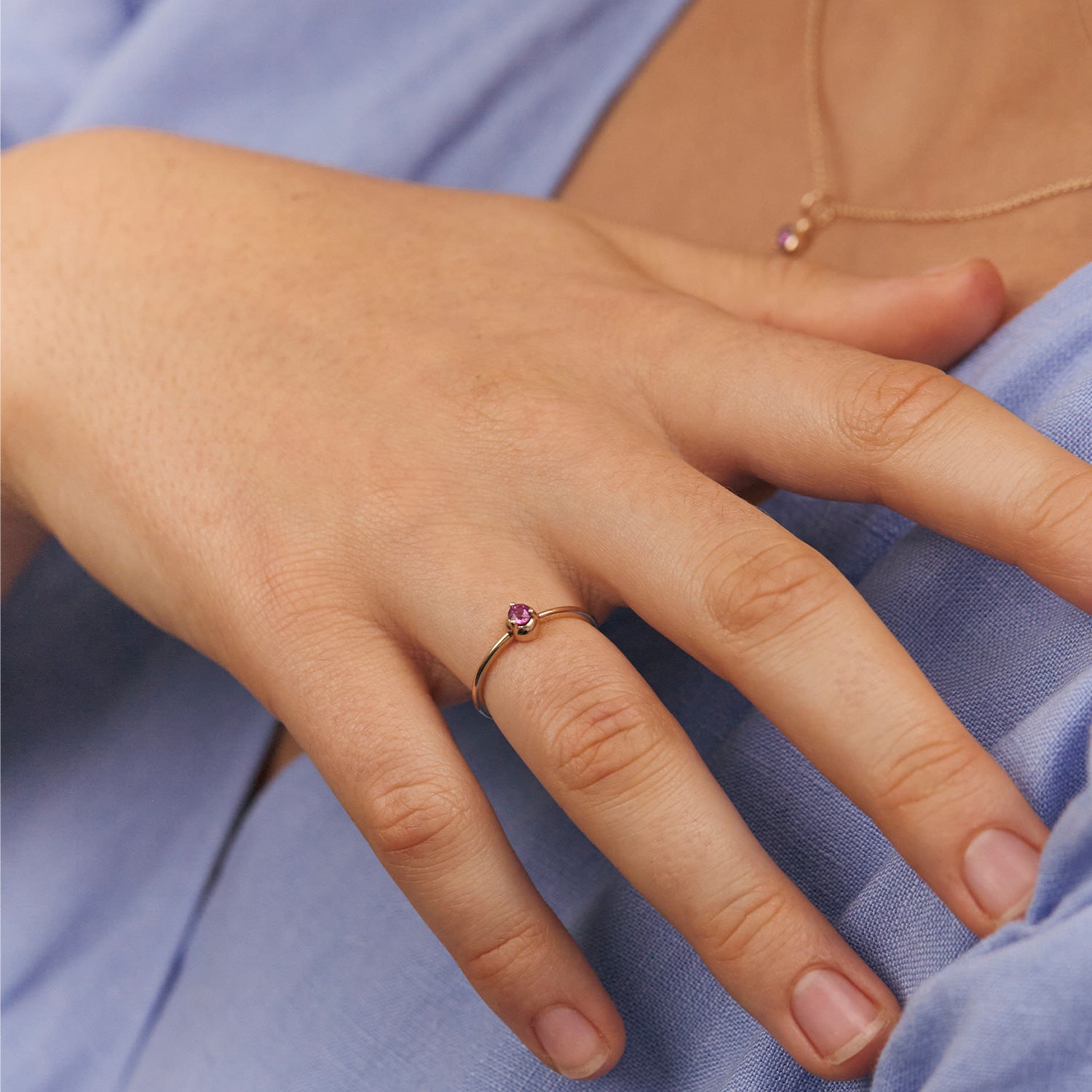 Stilnest Mini Birthstone Ring 585 Gold Granat 52