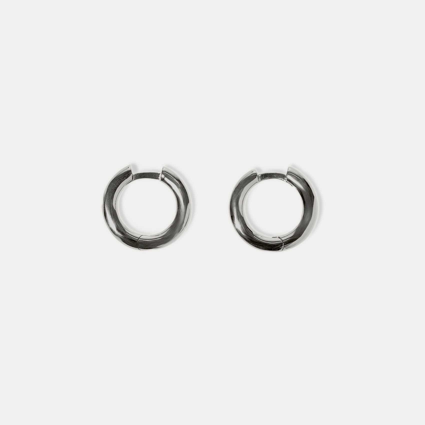 Stilnest Mini Bold Huggies 12,7 mm Gold Vermeil