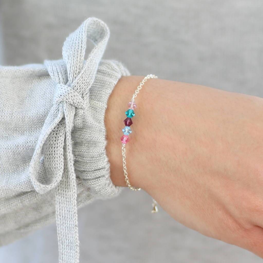 Joy by Corrine Smith Family Geburtsstein Armband Perlen Gold
