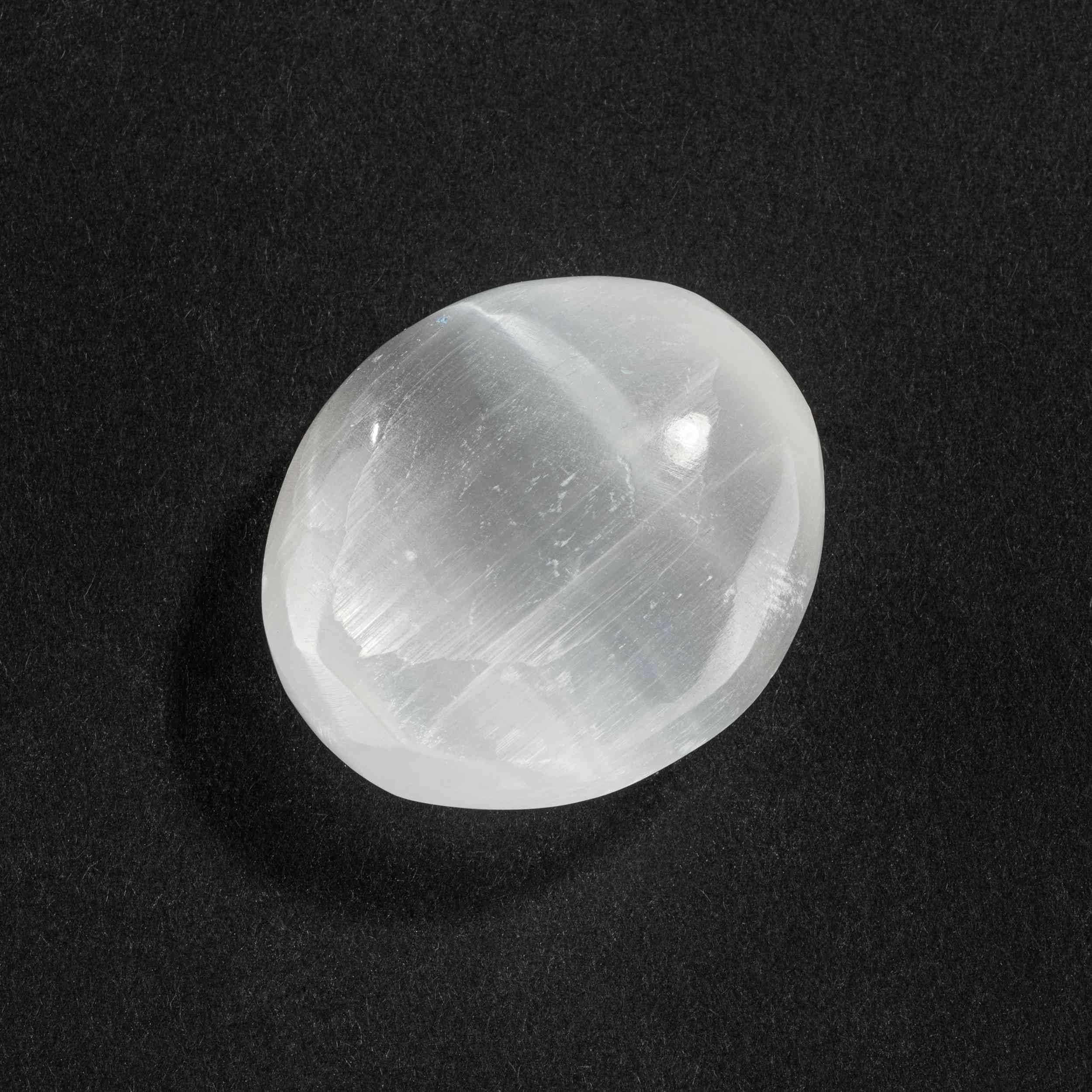 NKlaus Healing Crystals Selenit Handschmeichler Palmstein 33 g