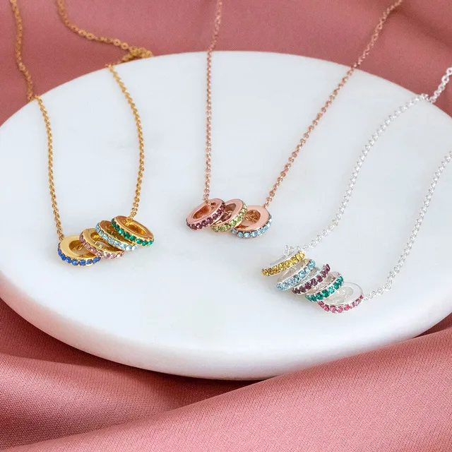 Joy by Corrine Smith Family Birthstone Halskette Gold Ringe