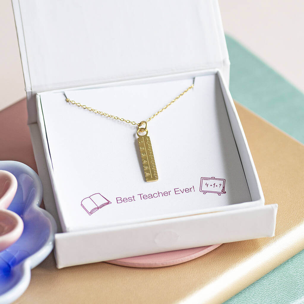 Joy by Corrine Smith Lineal Halskette Gold Lehrerin