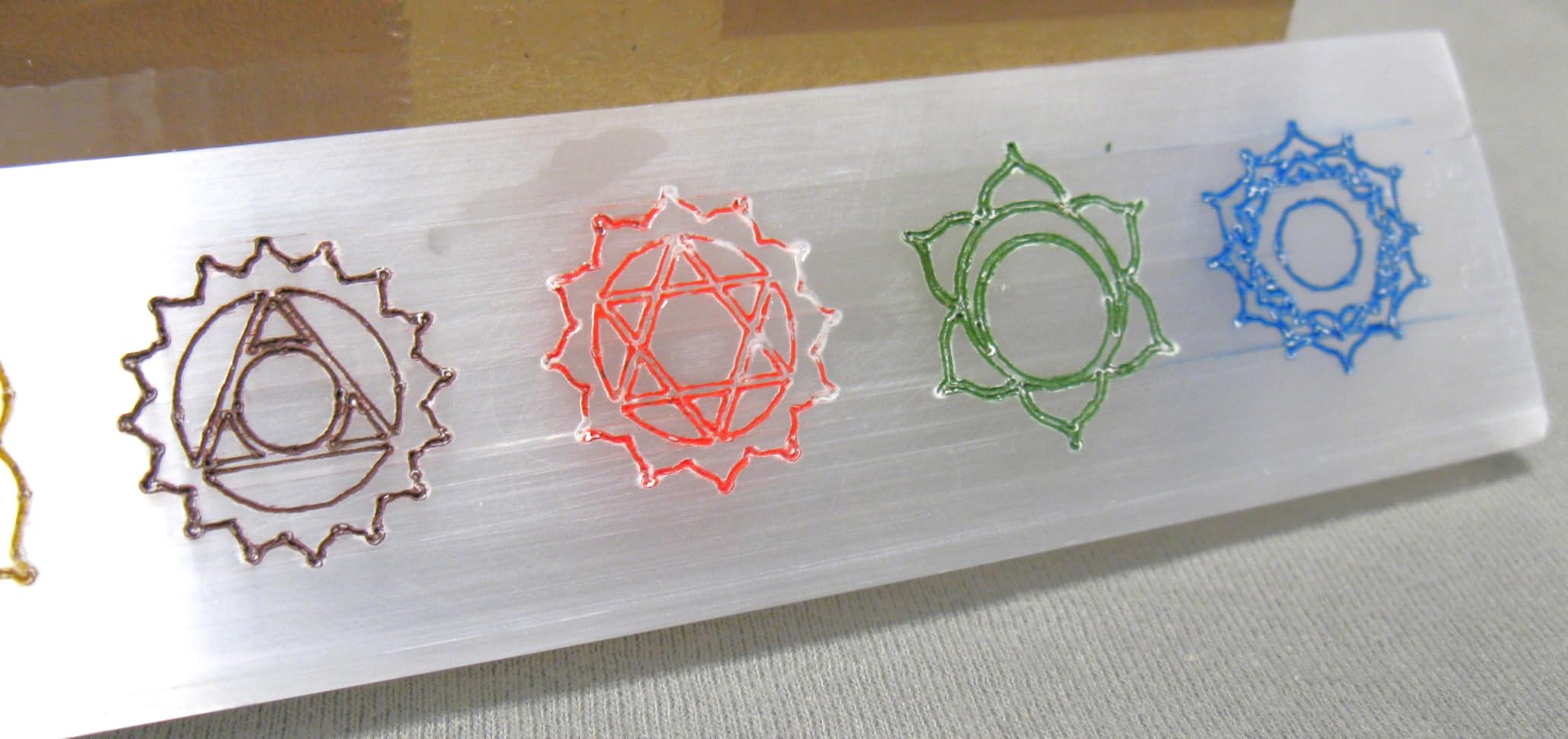 NKlaus Healing Crystals Selenit Ladeplatte Chakra 19 cm