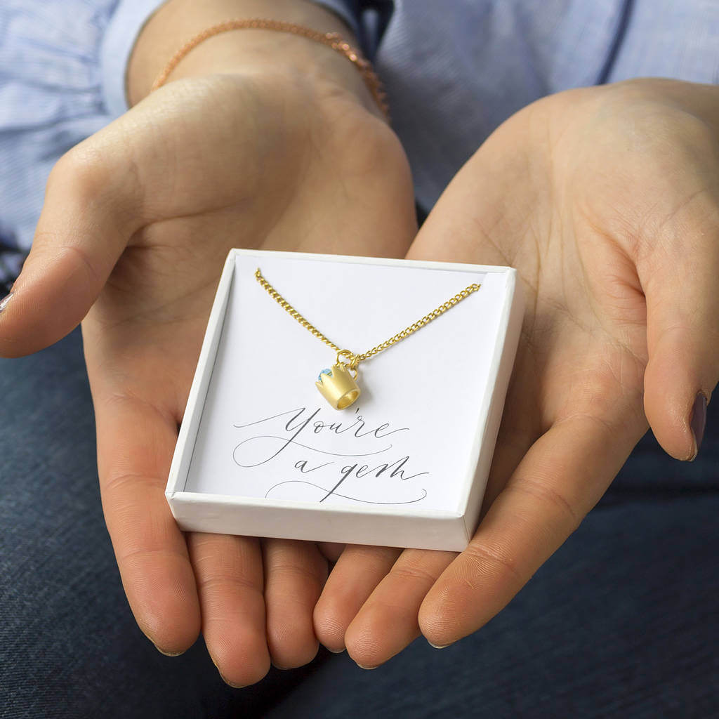 Joy by Corrine Smith Gold Crown Halskette Gold Geburtsstein