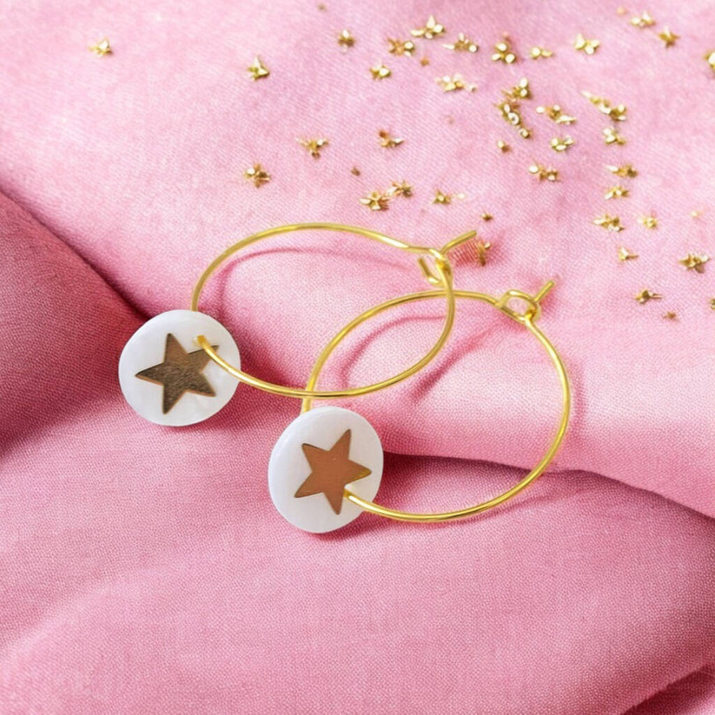 Joy by Corrine Smith Earrings Creolen Ohrringe Perlmutt Stern Gold