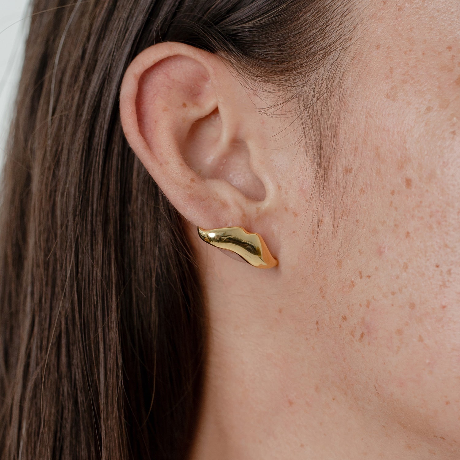 Stilnest The Kiss Ohrstecker Ohrringe 24k Gold Vermeil