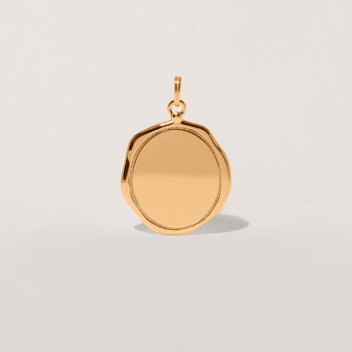 Stilnest Large Seal Anhänger 24k Gold Vermeil 22mm gravierbar