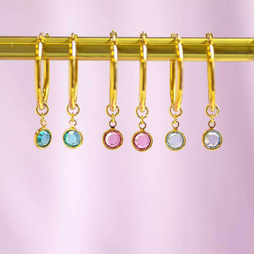 Joy by Corrine Smith Birthstone Charm Hoop Ohrringe Gold
