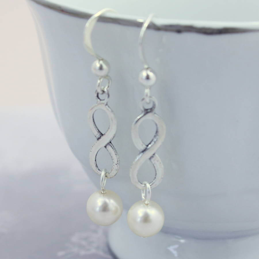 Joy by Corrine Smith Infinity Ohrringe Silber Perle