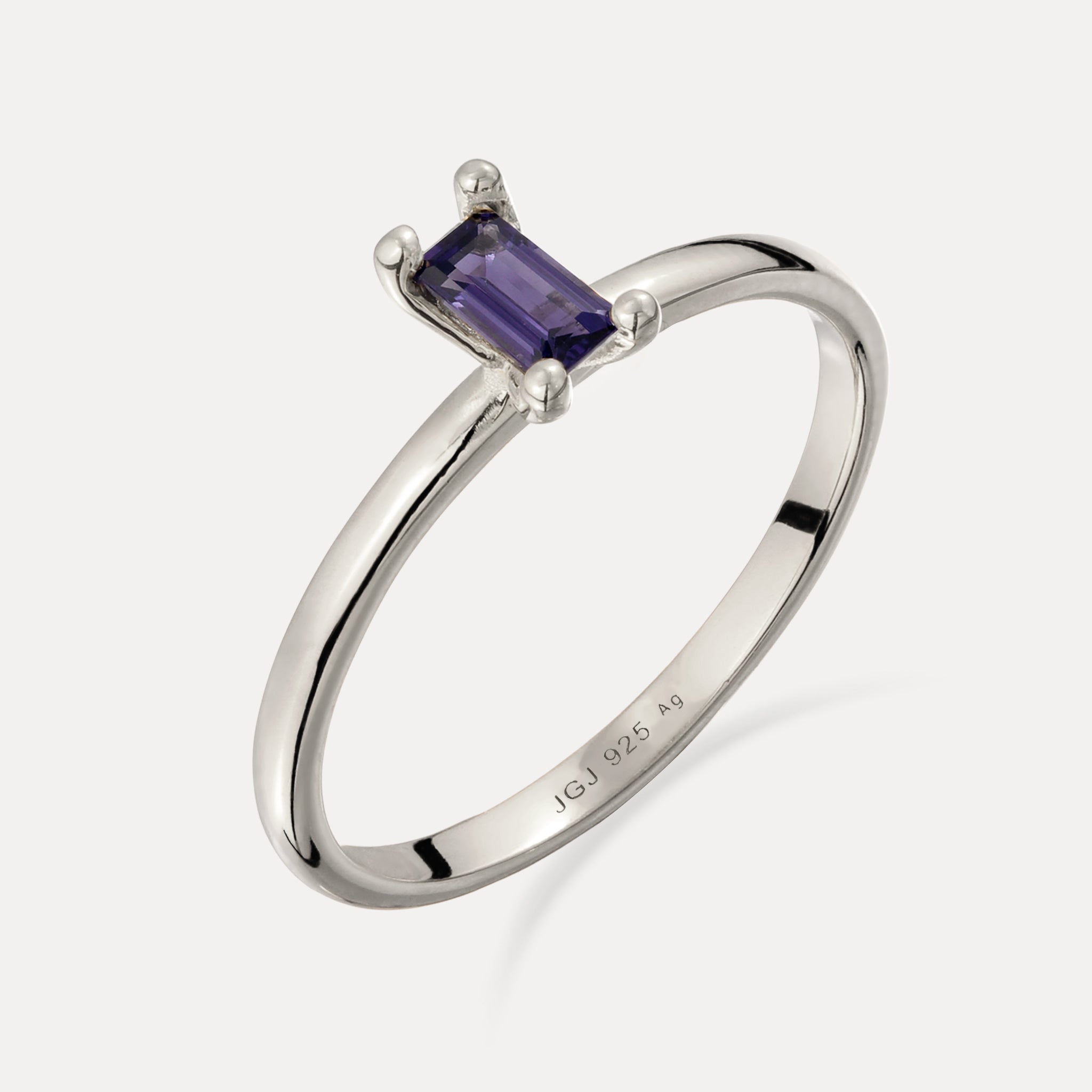 Stilnest Iolith Solitär Ring Baguette Lila Gold 52