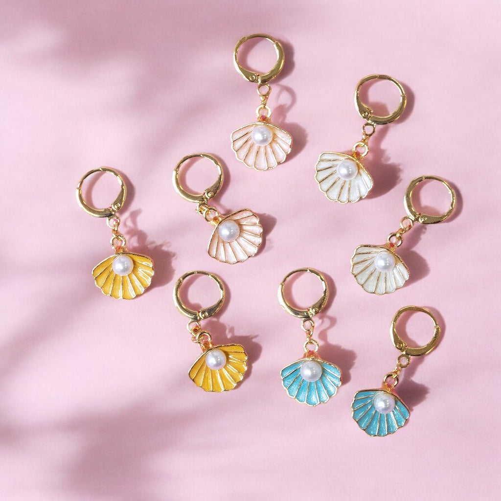 Joy by Corrine Smith Enamel Shell Ohrringe Gold mit Perle