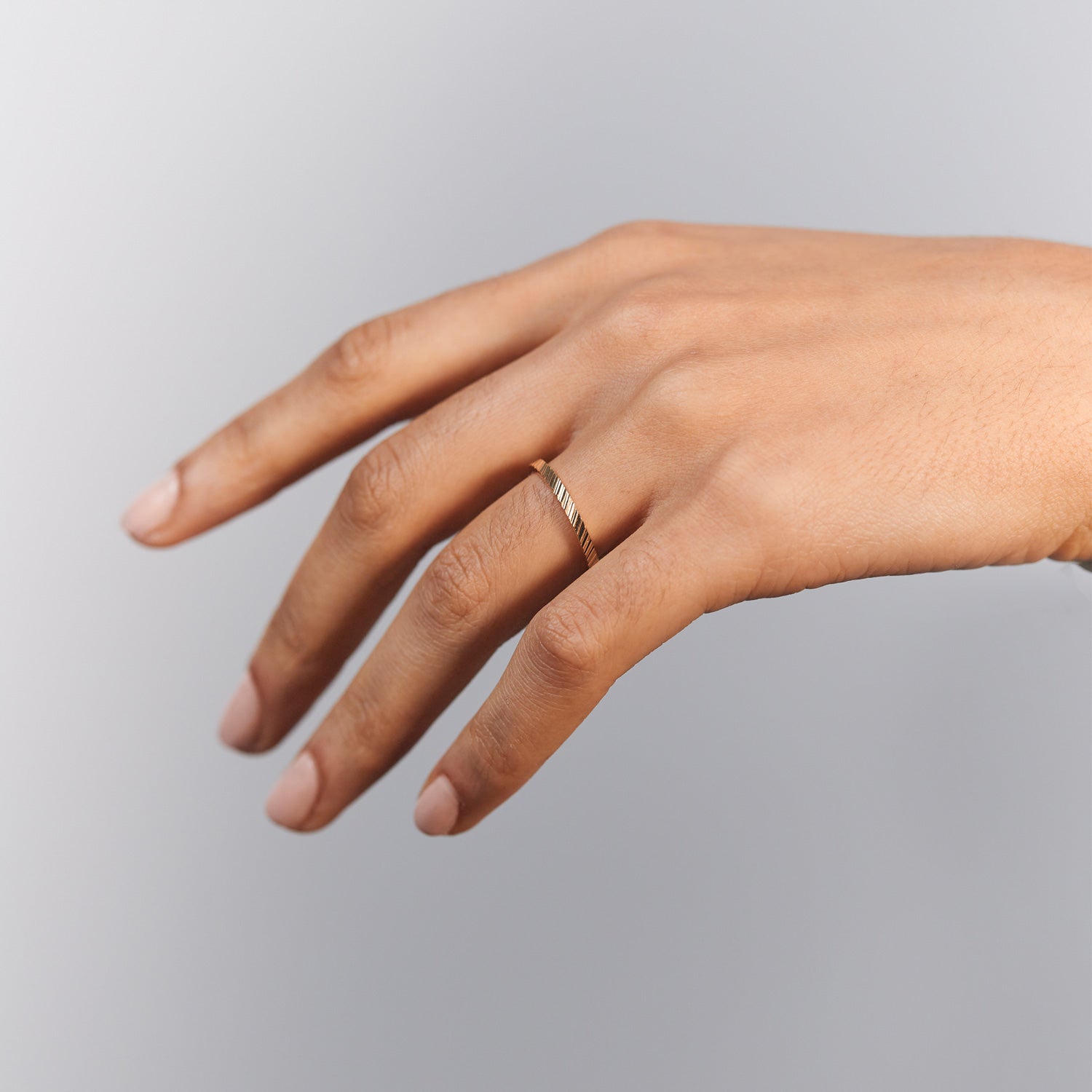 Stilnest Thin Fanned Fair Band Ring 585 Gold 54