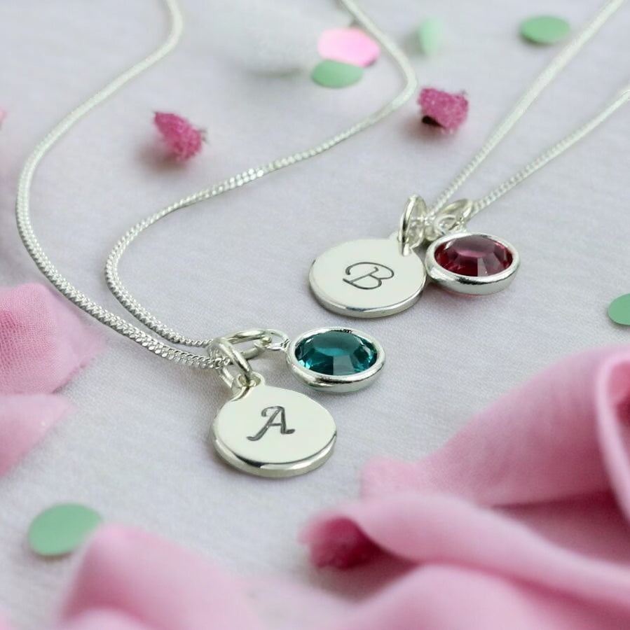 Joy by Corrine Smith Birthstone Halskette Silber Initial