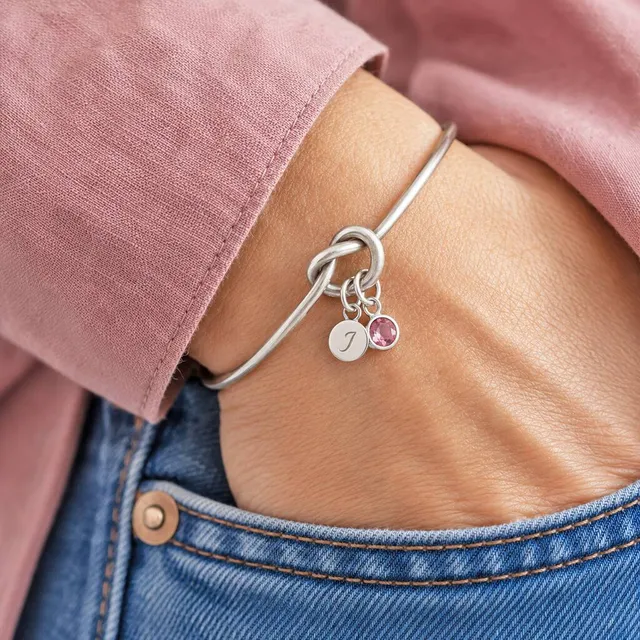 Joy by Corrine Smith Friendship Knot Armreif Gold Geburtsstein