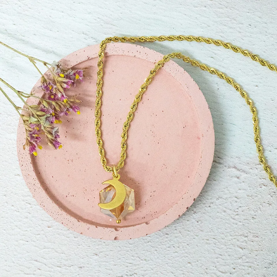Joy by Corrine Smith Golden Hex Moon Halskette Gold Kristall 40cm