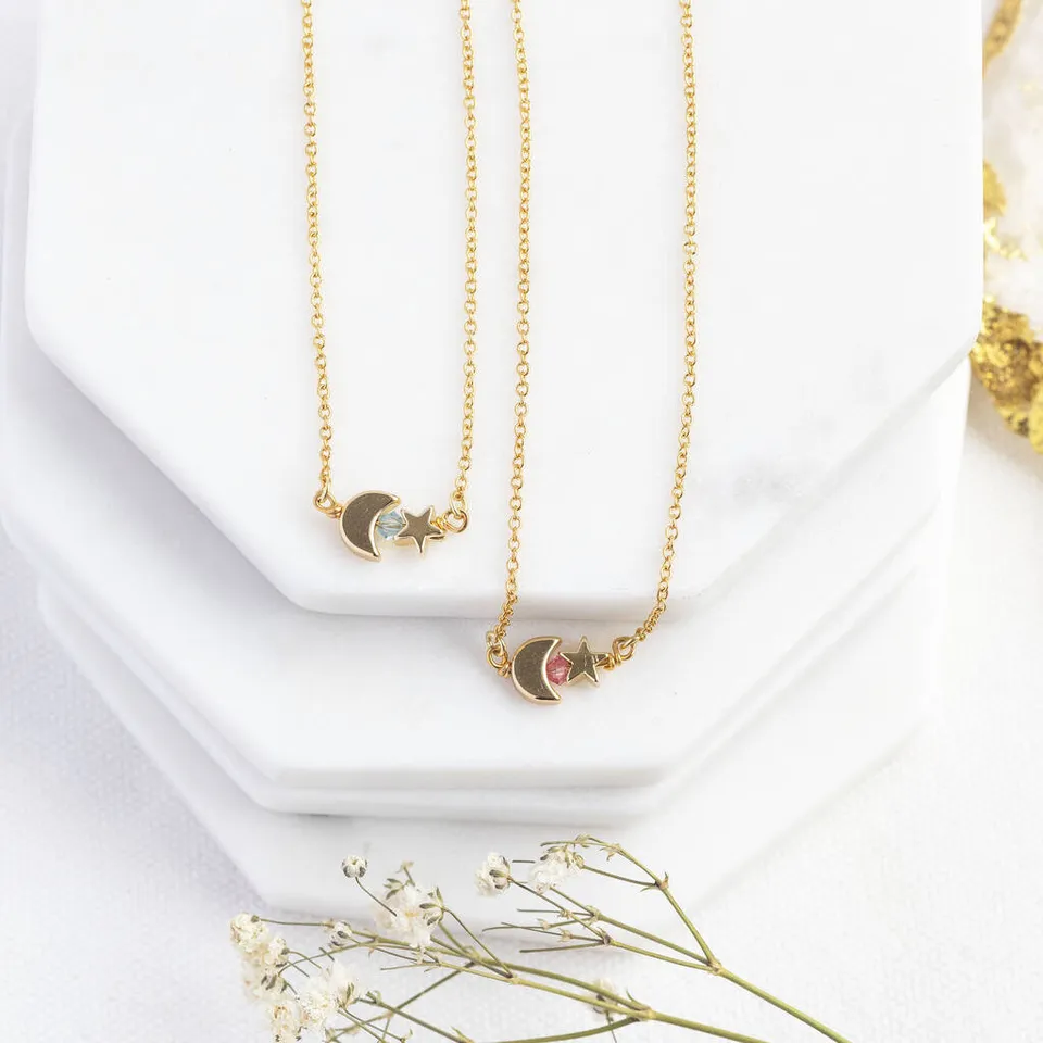 Joy by Corrine Smith Tiny Moon Star Halskette Gold Geburtsstein