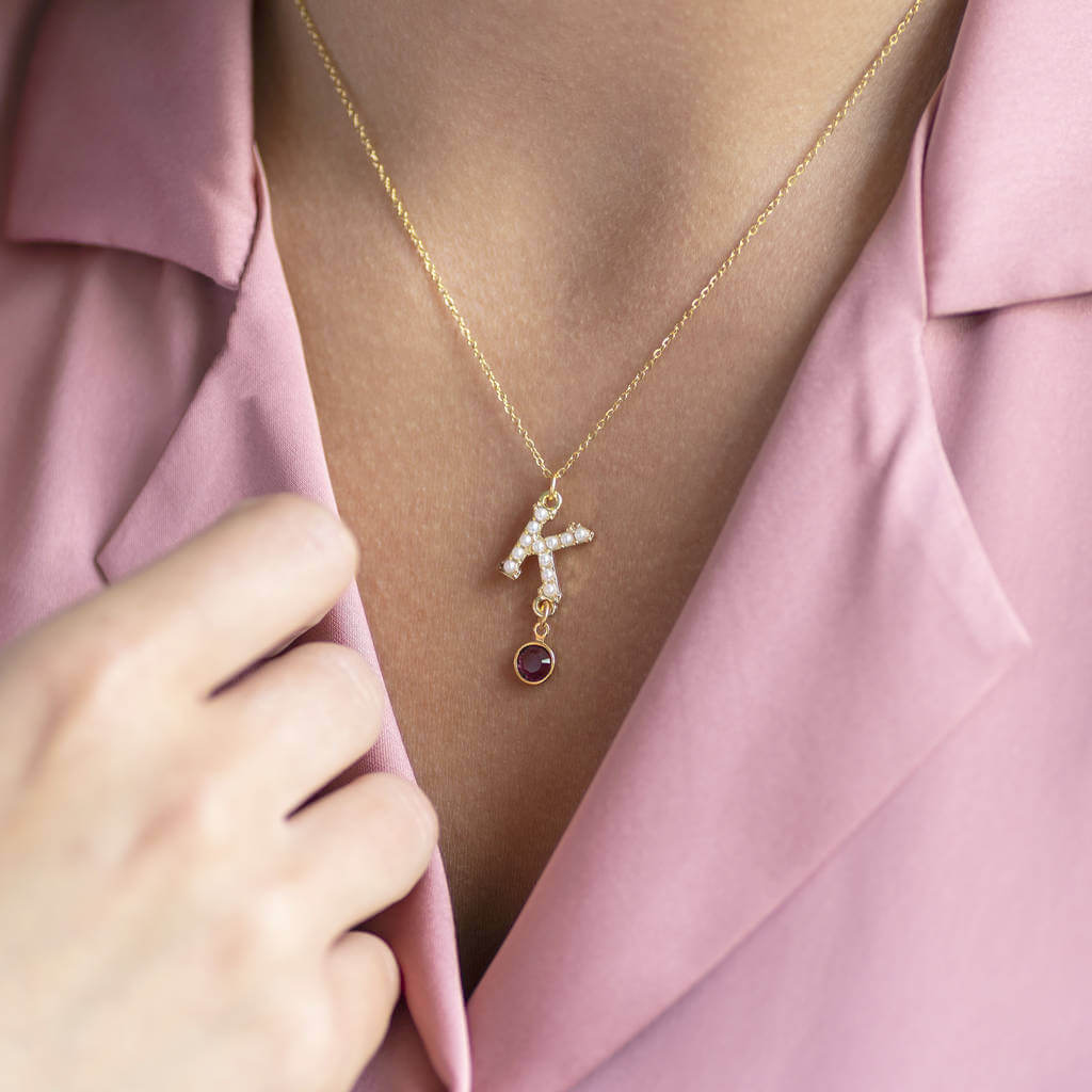 Joy by Corrine Smith Pearl Initial Halskette Perle Geburtsstein