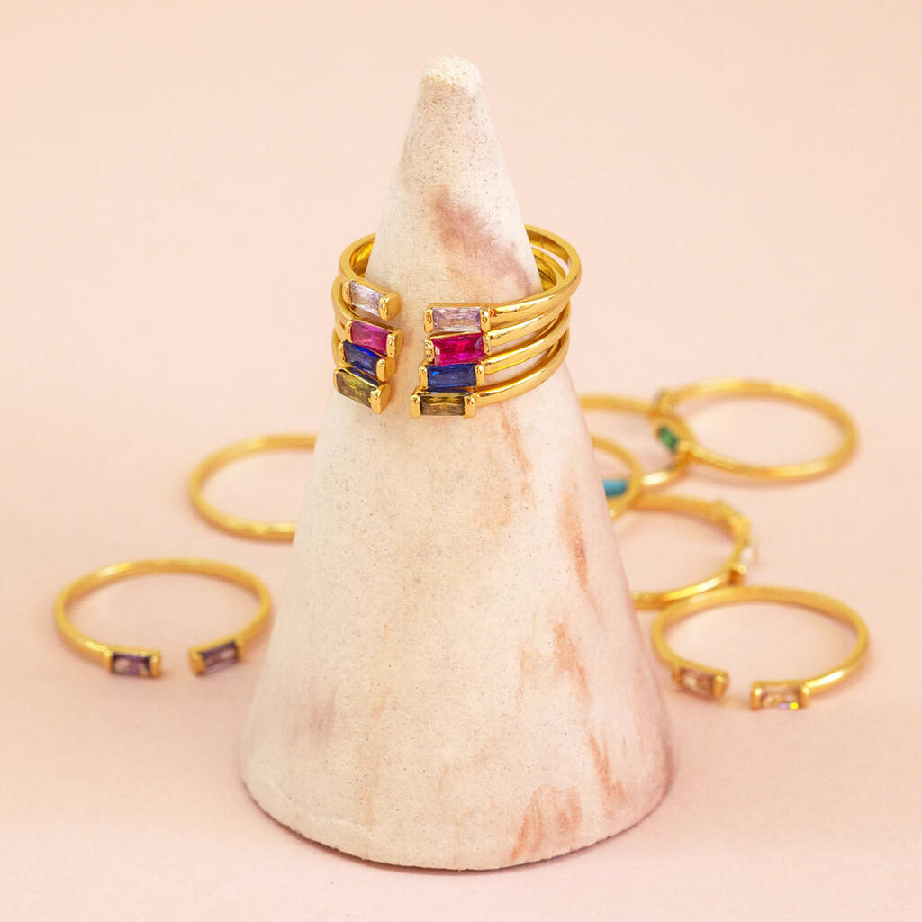 Joy by Corrine Smith Family Birthstone Ringe Gold Set