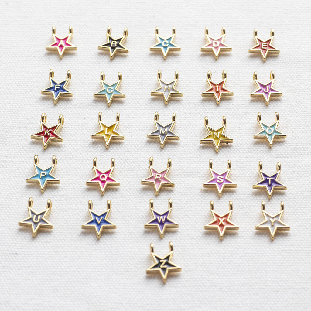 Joy by Corrine Smith Name Stars Emaille Halskette Gold