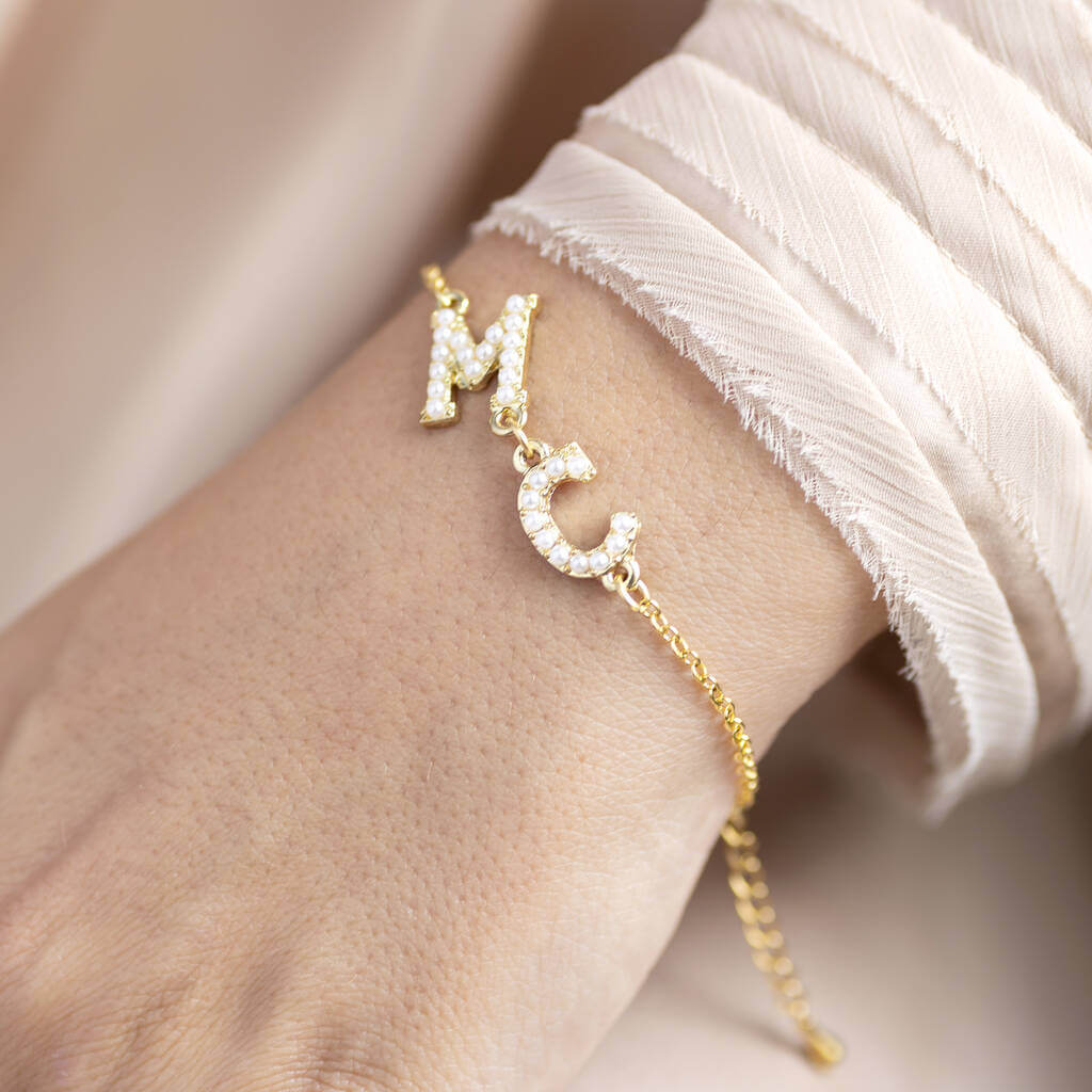 Joy by Corrine Smith Double Pearl Initial Armband Perle