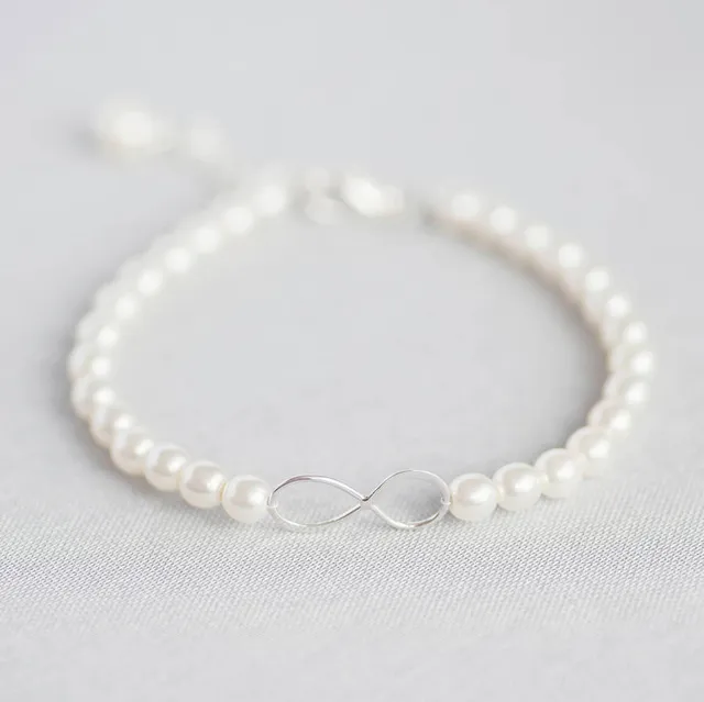 Joy by Corrine Smith Infinity Armband Silber Perle