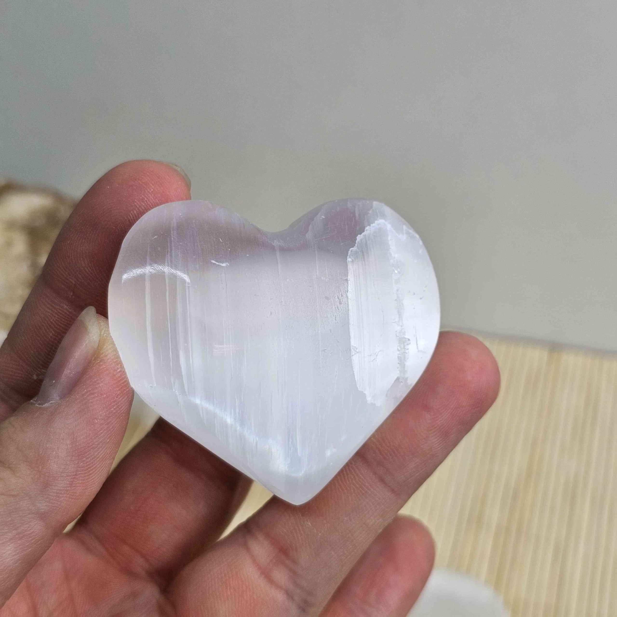 NKlaus HEALING CRYSTALS Selenit-Herz Heilstein 5,5 cm 1 Stück