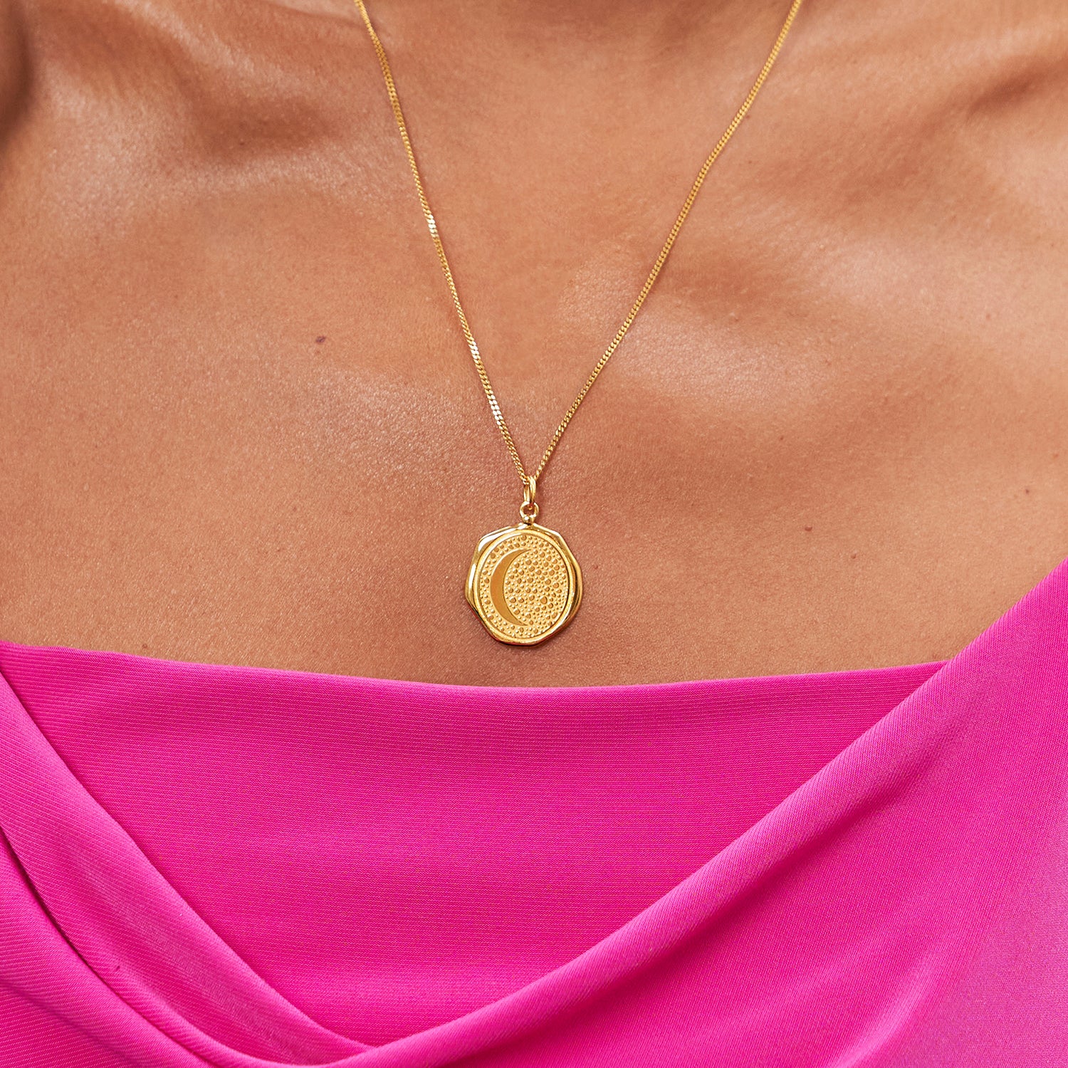 Stilnest Moon Large Seal Kette Gold 45cm