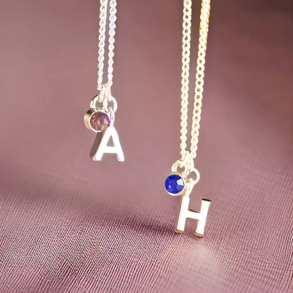Joy by Corrine Smith Initial Birthstone Halskette gold Mädchen