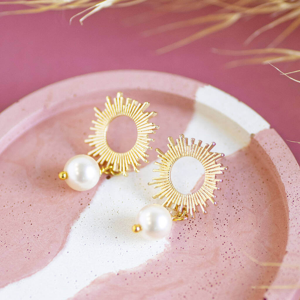 Joy by Corrine Smith Sun Ohrringe Perle Gold 3 cm