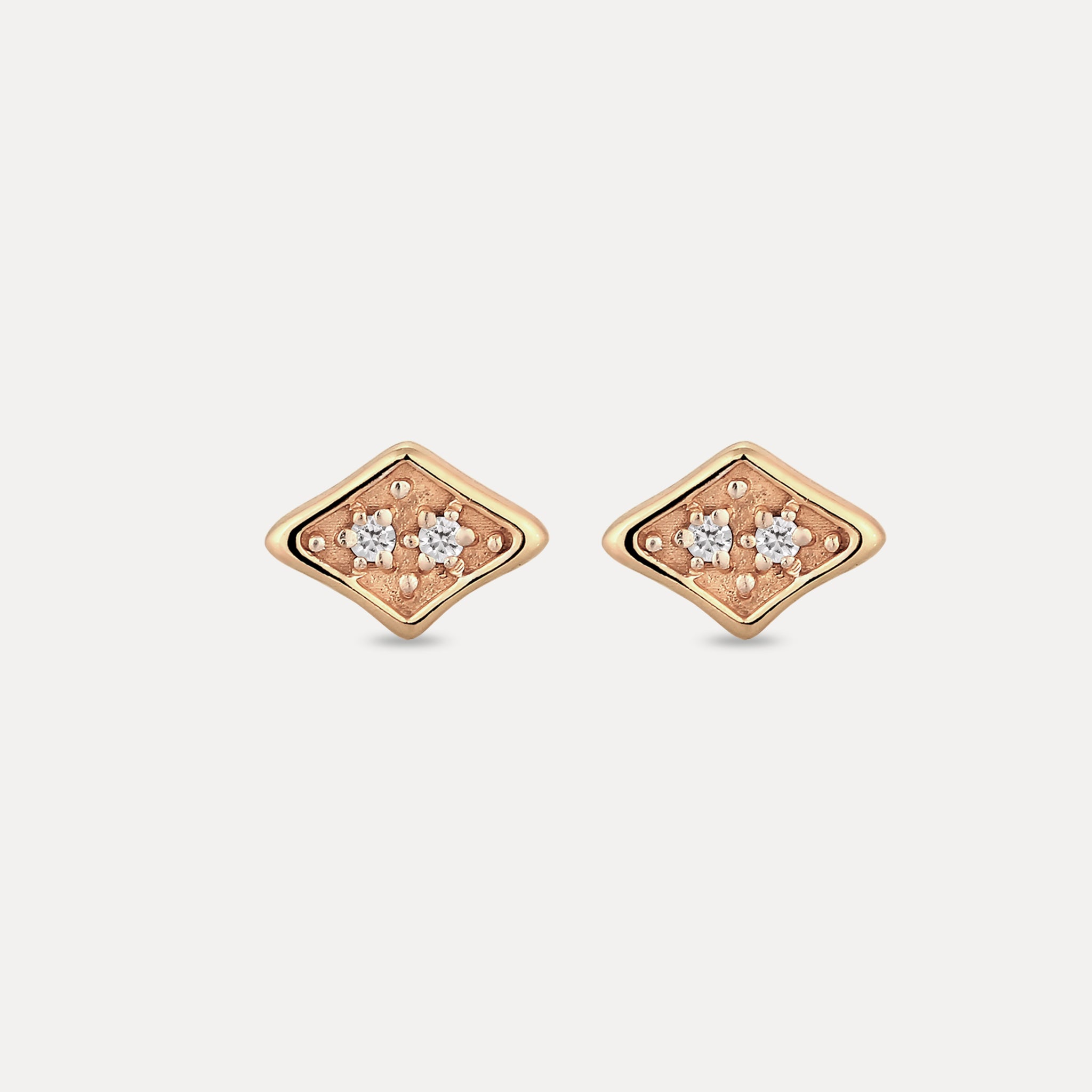 Stilnest Supernova Pavé Ohrstecker Weißer Saphir 585 Gold