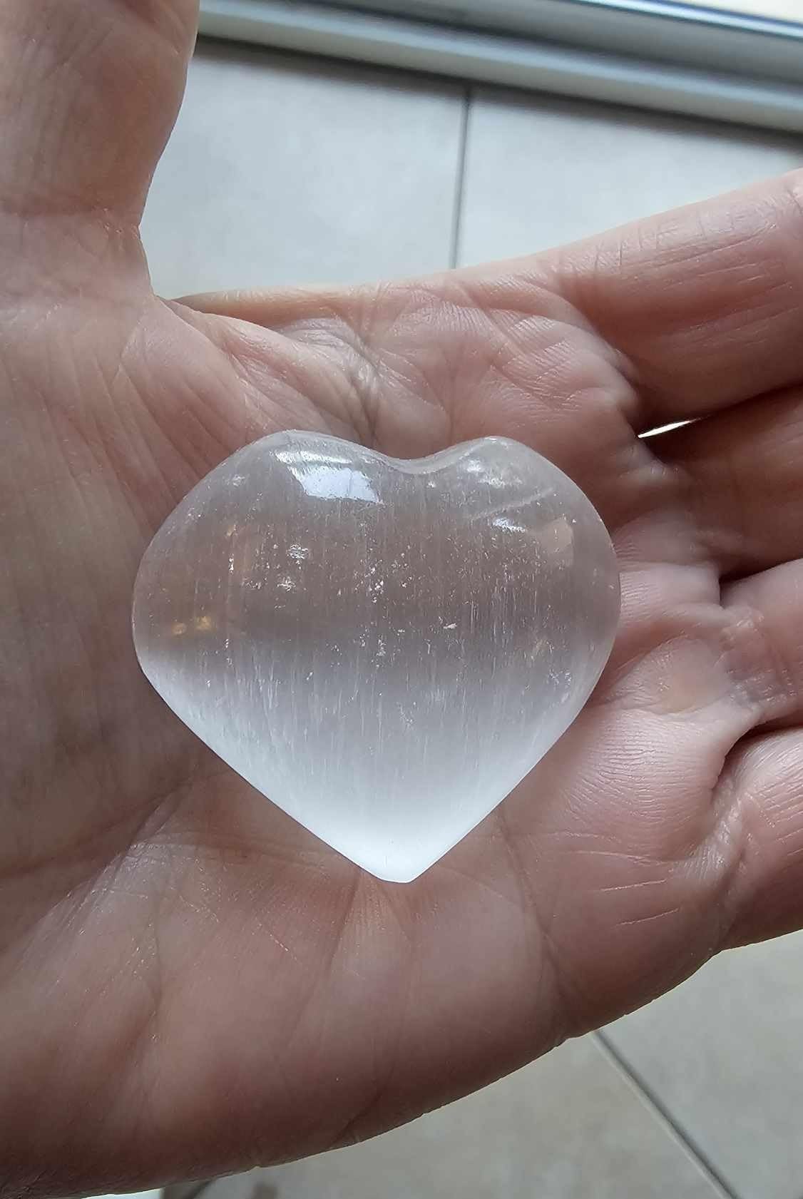 NKlaus HEALING CRYSTALS Selenit Herzstein 4cm 3 Stück weiß