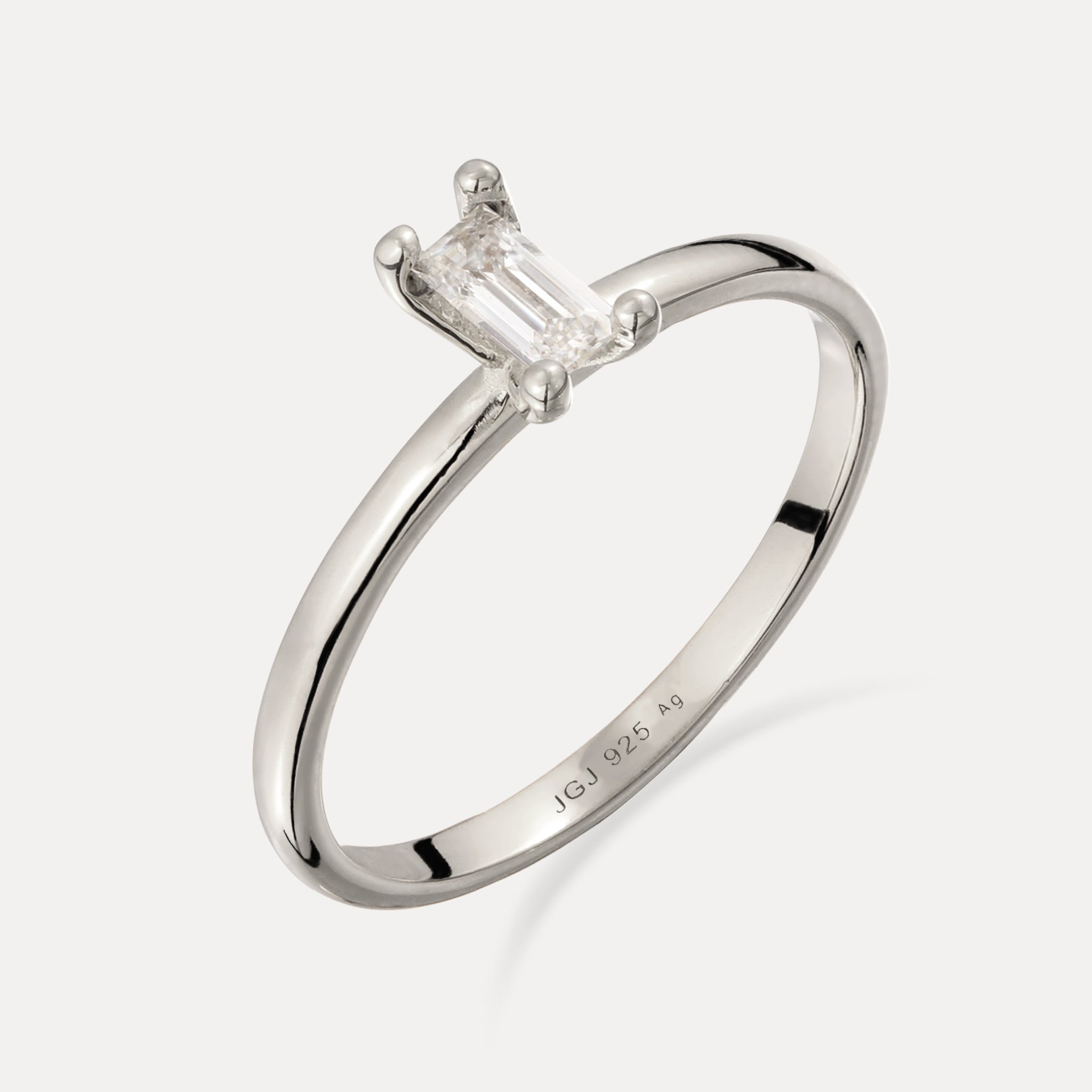 Stilnest Baguette Solitär Ring weiß Gold Vermeil 52