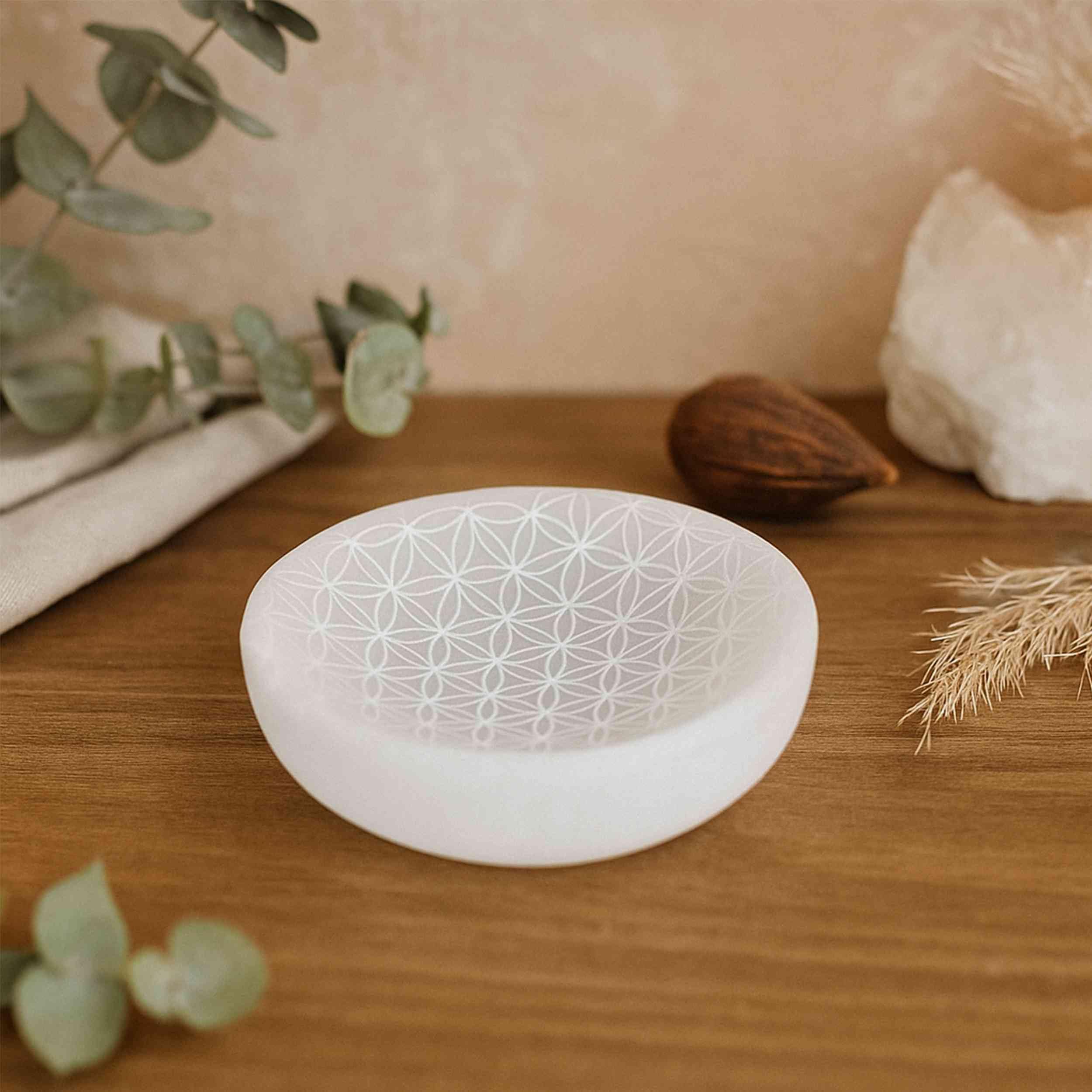 NKlaus Healing Crystals Selenit-Ladeschale 9,5cm Blume Lebens