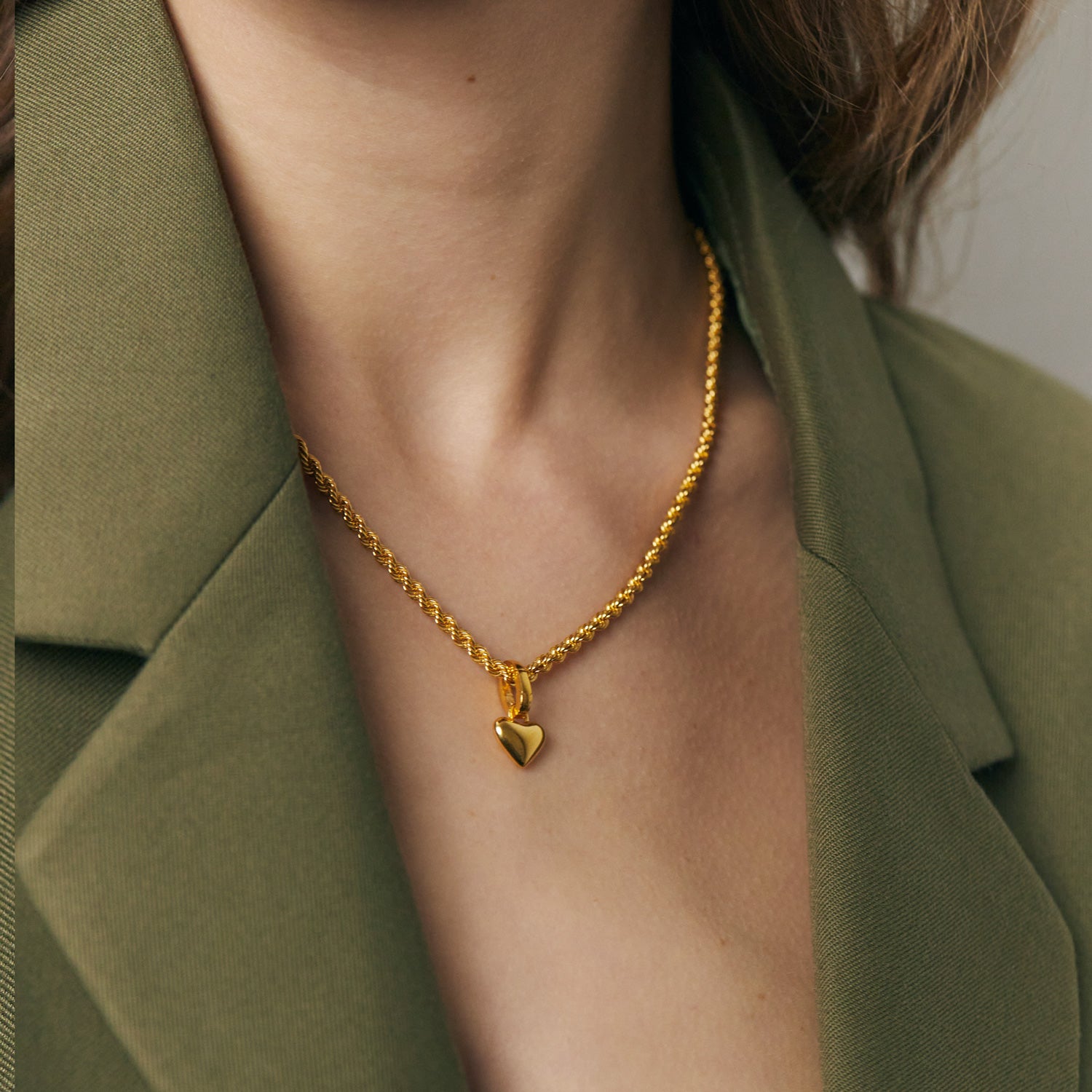 Stilnest Soft Heart Charm Anhänger Gold Vermeil Herz