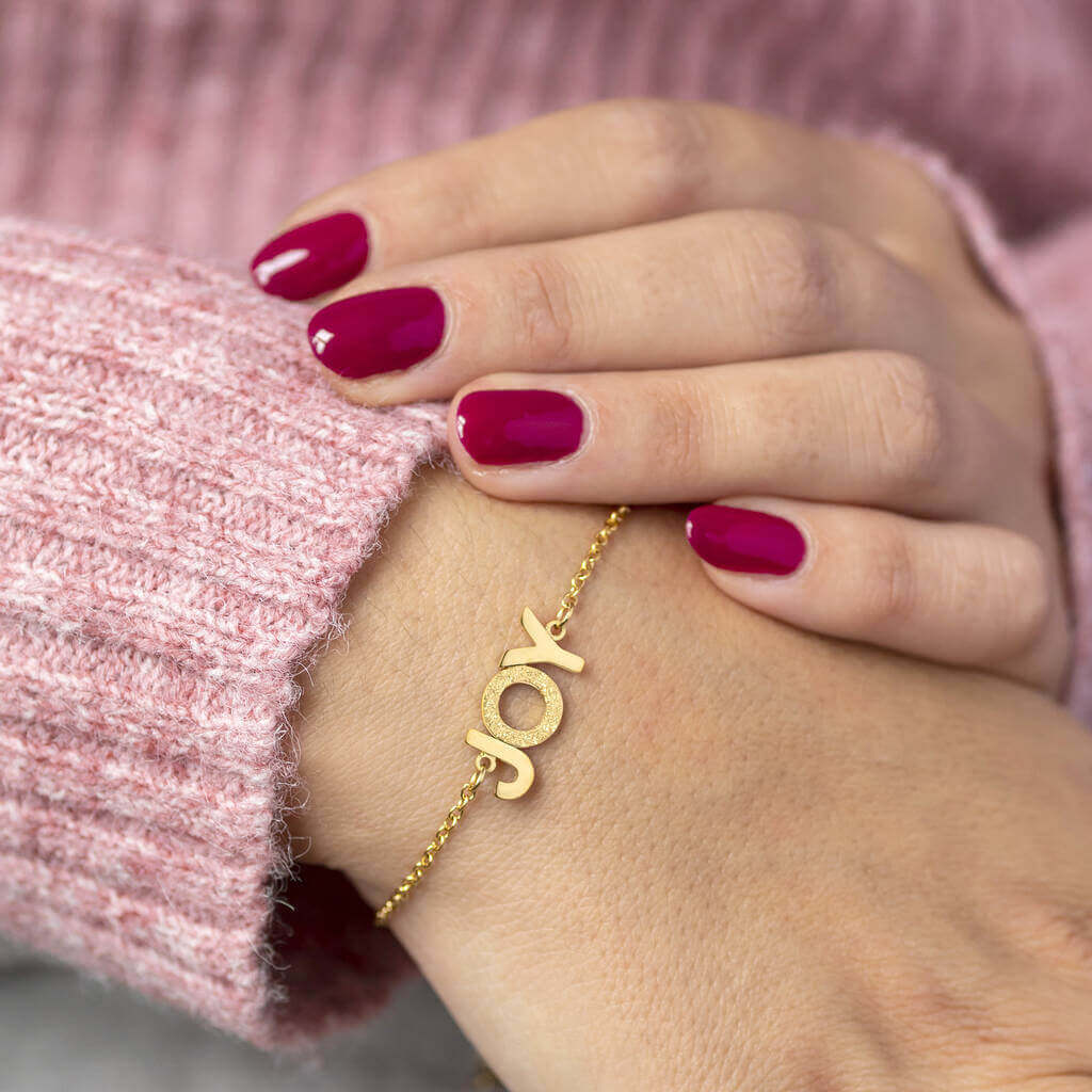 Joy by Corrine Smith JOY Positive Affirmation Armband Gold