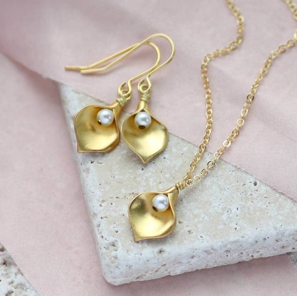 Joy by Corrine Smith Calla Lily Perlen Schmuckset Weiß
