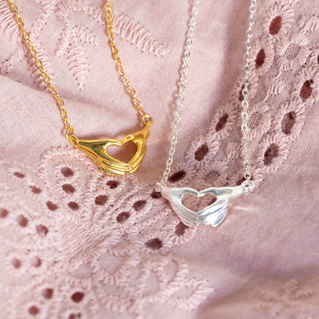 Joy by Corrine Smith Hands Love Halskette Gold Silber Herz