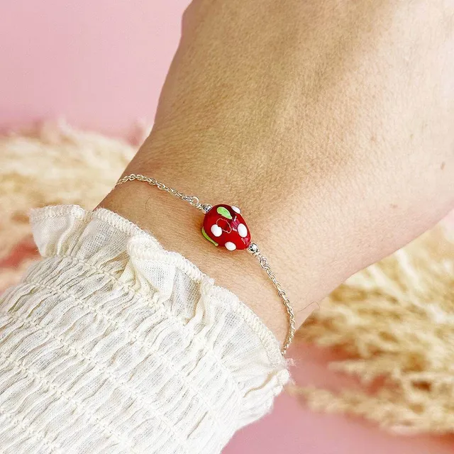 Joy Glass Strawberry Charm Armband Gold Glas-Erdbeere