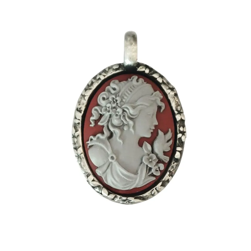 Alevá Bijoux Dark Lady Cammeo Anhänger Silber Bordeaux