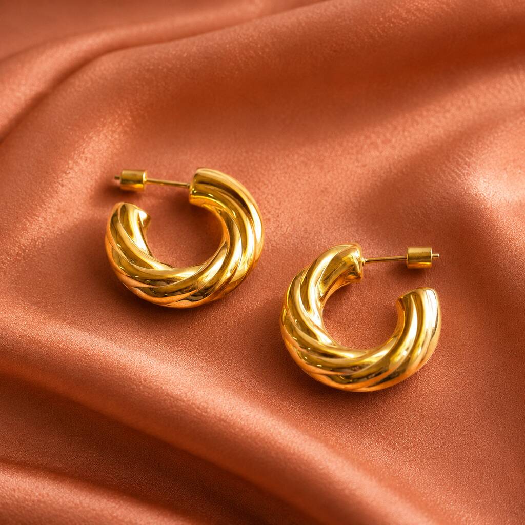Joy by Corrine Smith Bold Twisted Creolen Gold 2,5 cm
