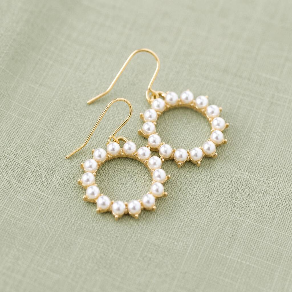 Joy by Corrine Smith Sunburst Perlen Ohrringe Gold 2,5cm Creolen
