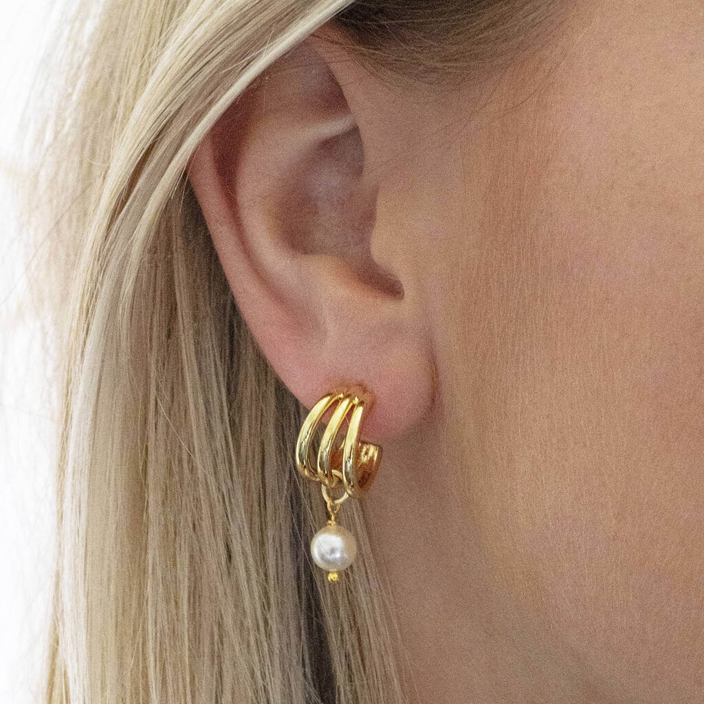 Joy by Corrine Smith Triple Hoop Ohrringe Gold Perle 1,2 cm