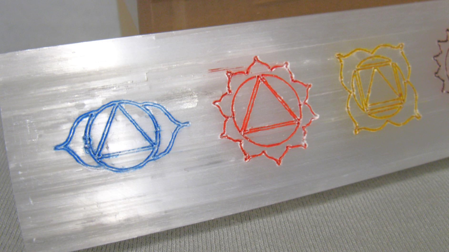 NKlaus Healing Crystals Selenit Ladeplatte Chakra 19 cm