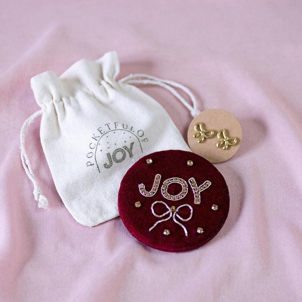 Joy by Corrine Smith Bow Ohrstecker Gold mit Spiegel Geschenkset