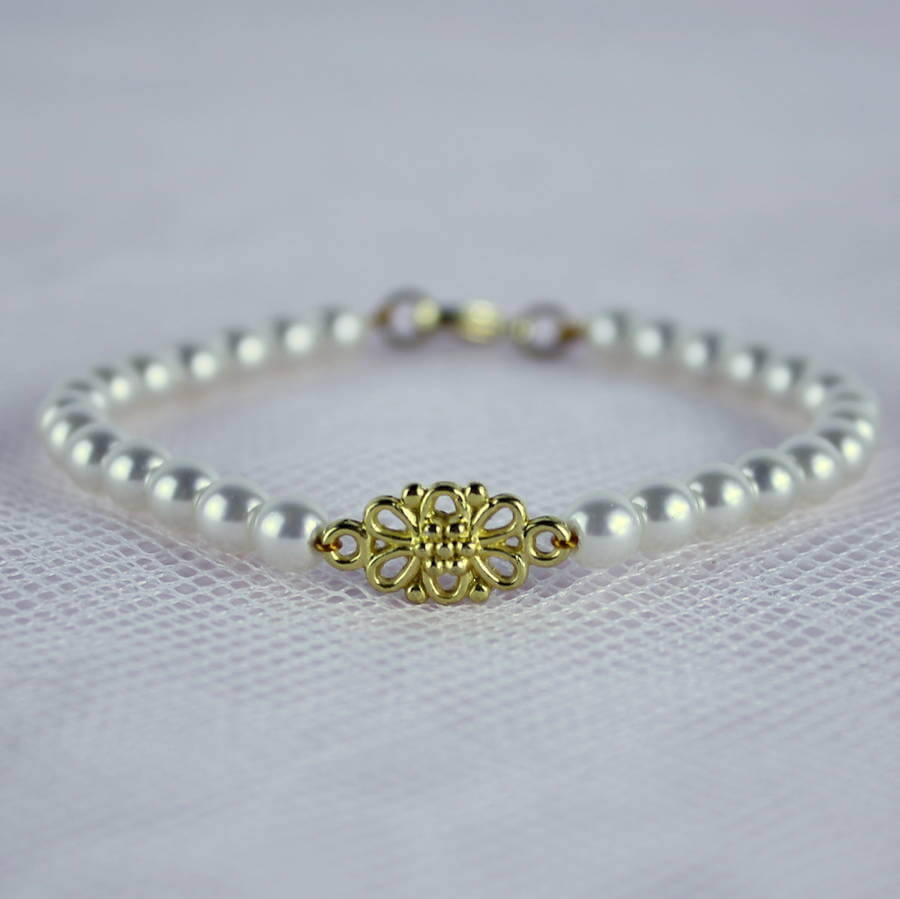 Joy by Corrine Smith Filigree Knot Perlenarmband Gold Silber